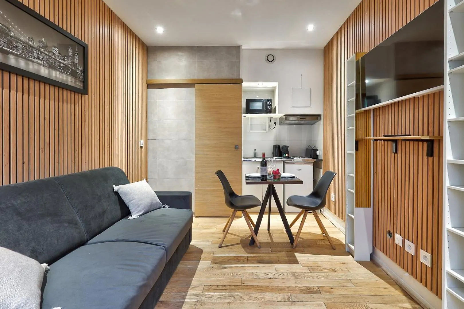 Tbs 329 - Charming Studio In Paris contacts